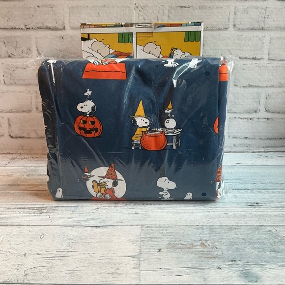 Berkshire 4Pc Peanuts Snoopy Halloween Magic Potions Full Size Sheet Set - Picture 1 of 4